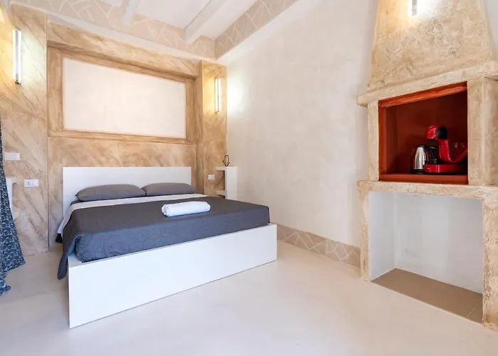 A Chese De Menople By Sthey Apartment