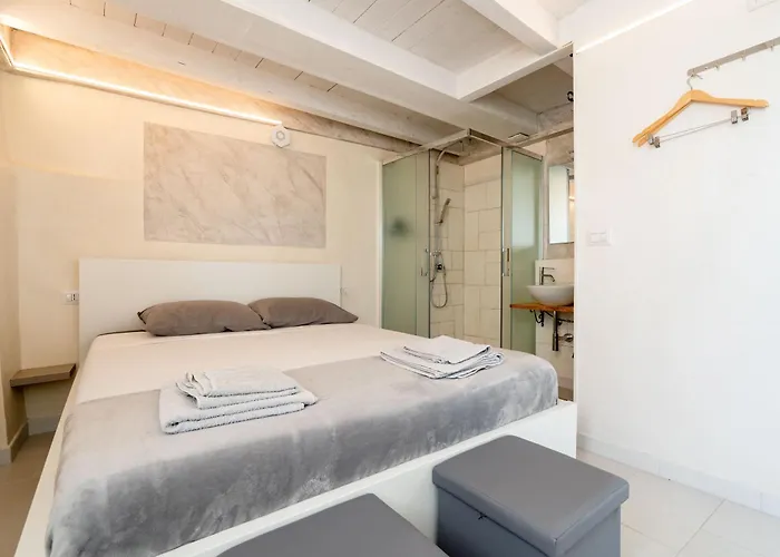 Apartment A Chese De Menople By Sthey *